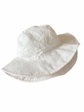 Carter’s White Eyelet Baby Summer Sun Hat - Like New / 6-12 months